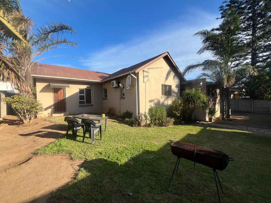 4 Bedroom Property for Sale in Sydenham Eastern Cape